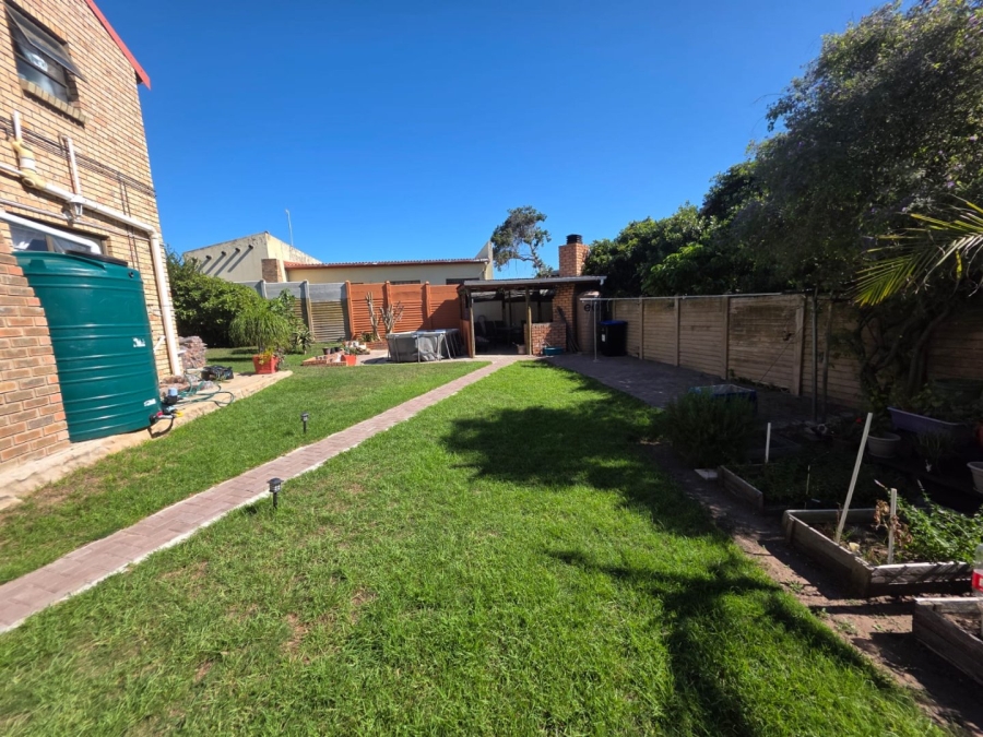 4 Bedroom Property for Sale in Aston Bay Eastern Cape